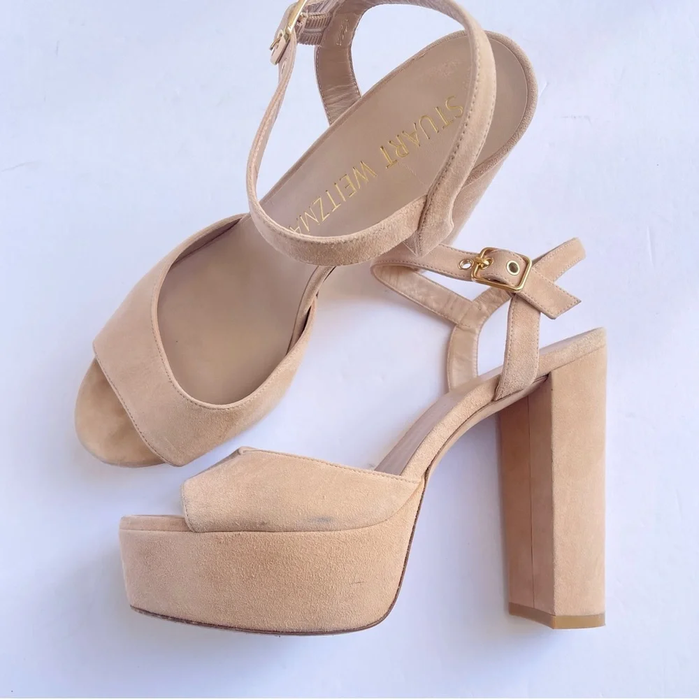 Stuart Weitzman Ryder Ankle-Buckle Platform‎ Sandals in Dune Suede